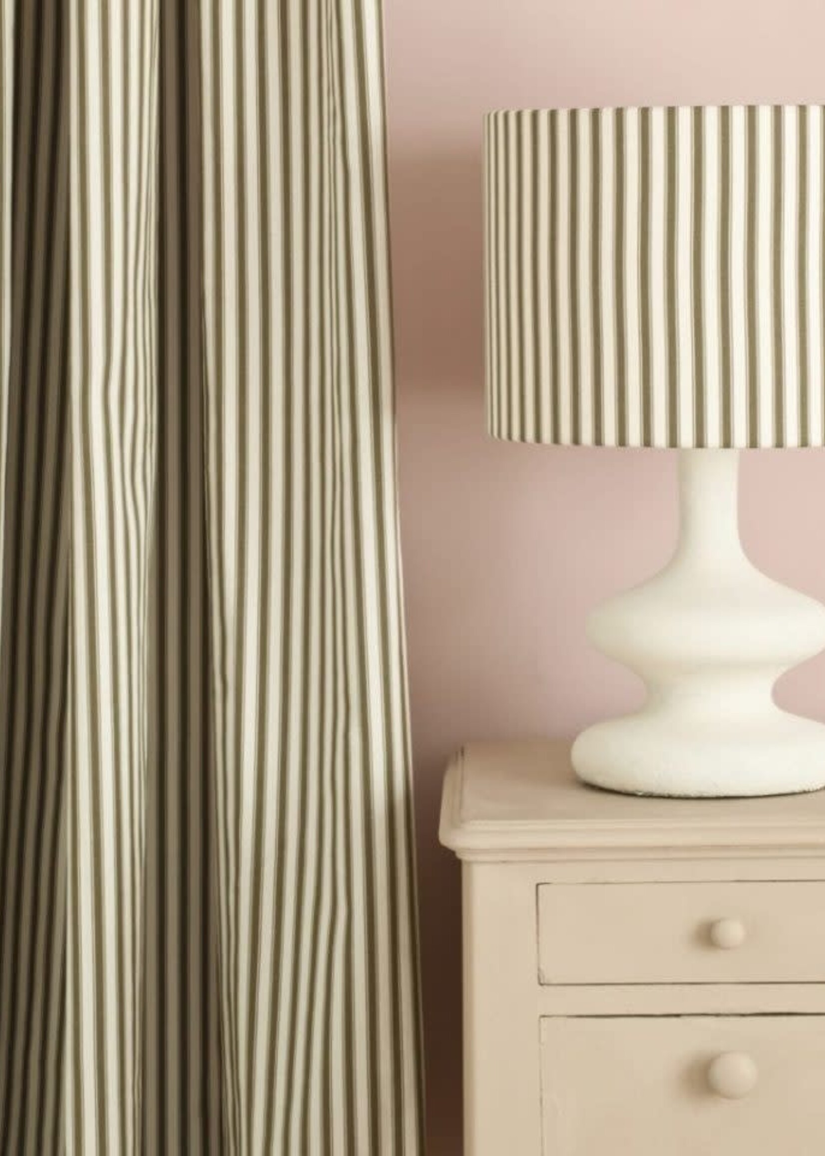 Annie Sloan Country Grey 1L Chalk Paint® by Annie Sloan