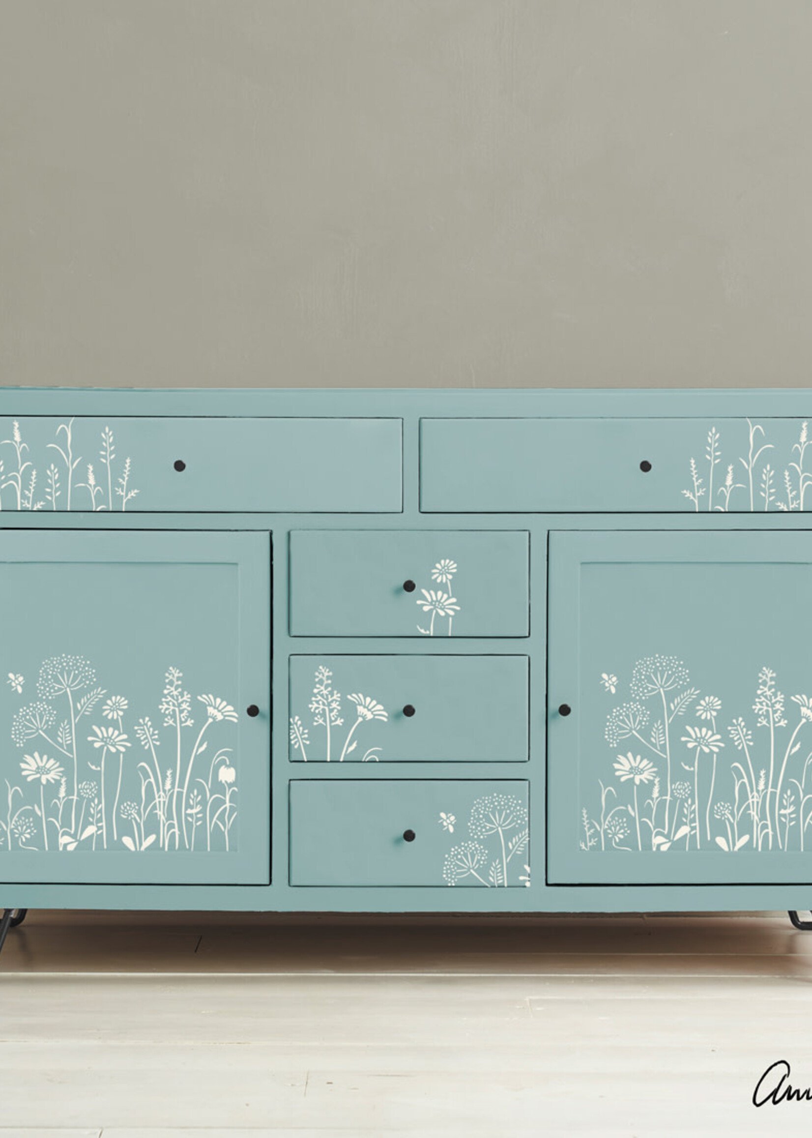 Annie Sloan Meadow Flowers Stencil by Annie Sloan