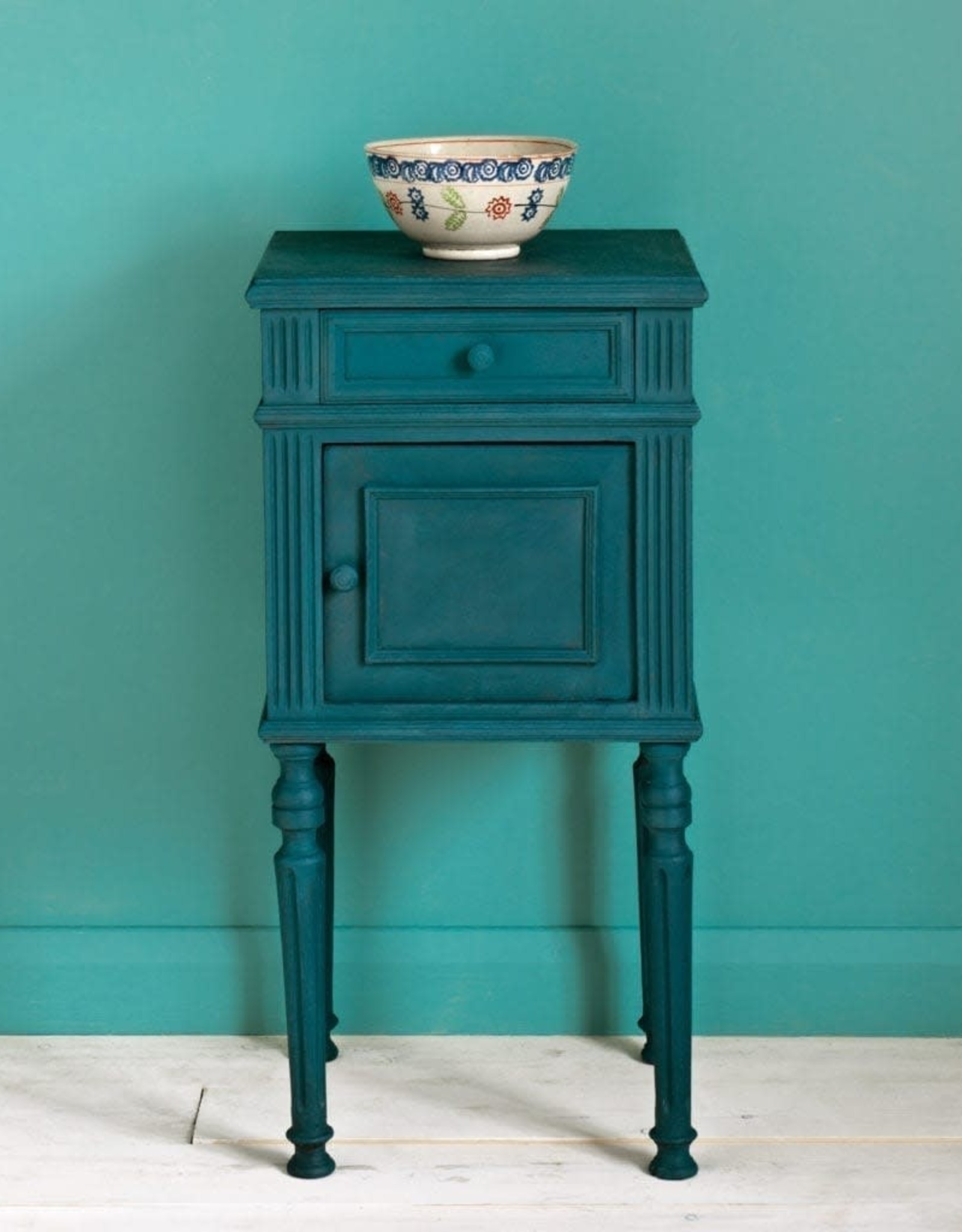 Annie Sloan Aubusson Blue 1L Chalk Paint® by Annie Sloan