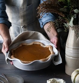 Farmhouse Pottery Laurel Pie Dish