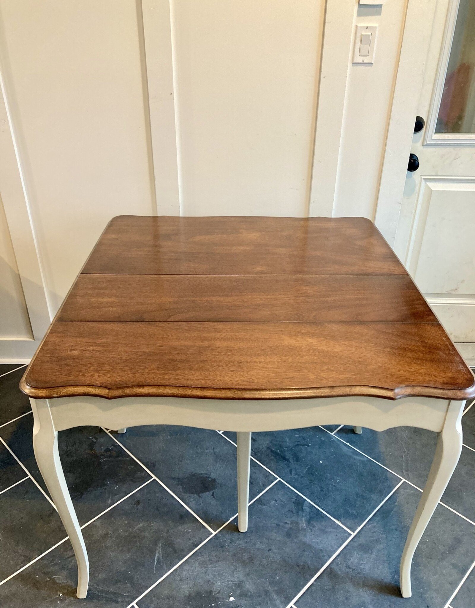 Hansell & Halkett Consol Table with three leaves