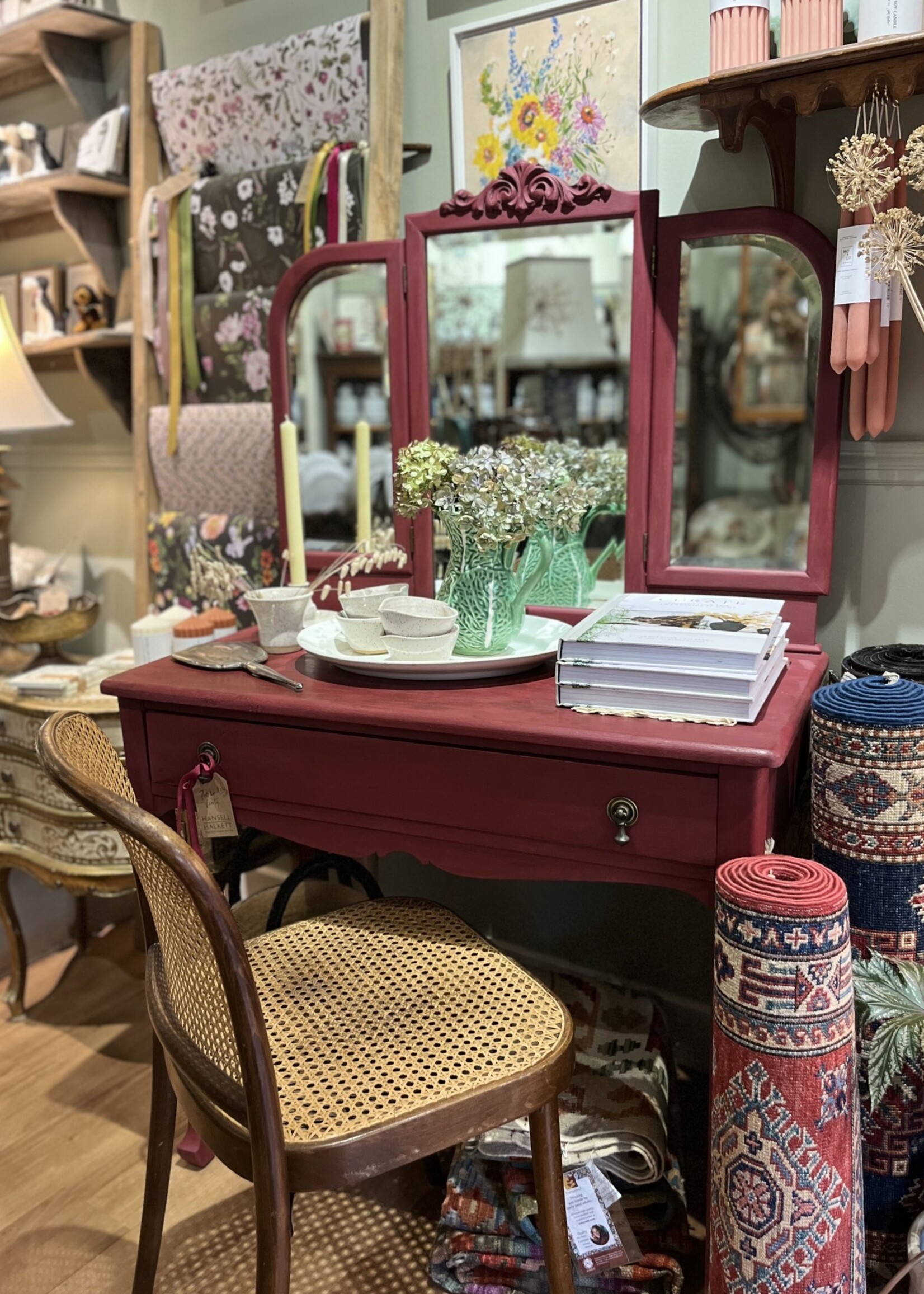 Petite Vanity