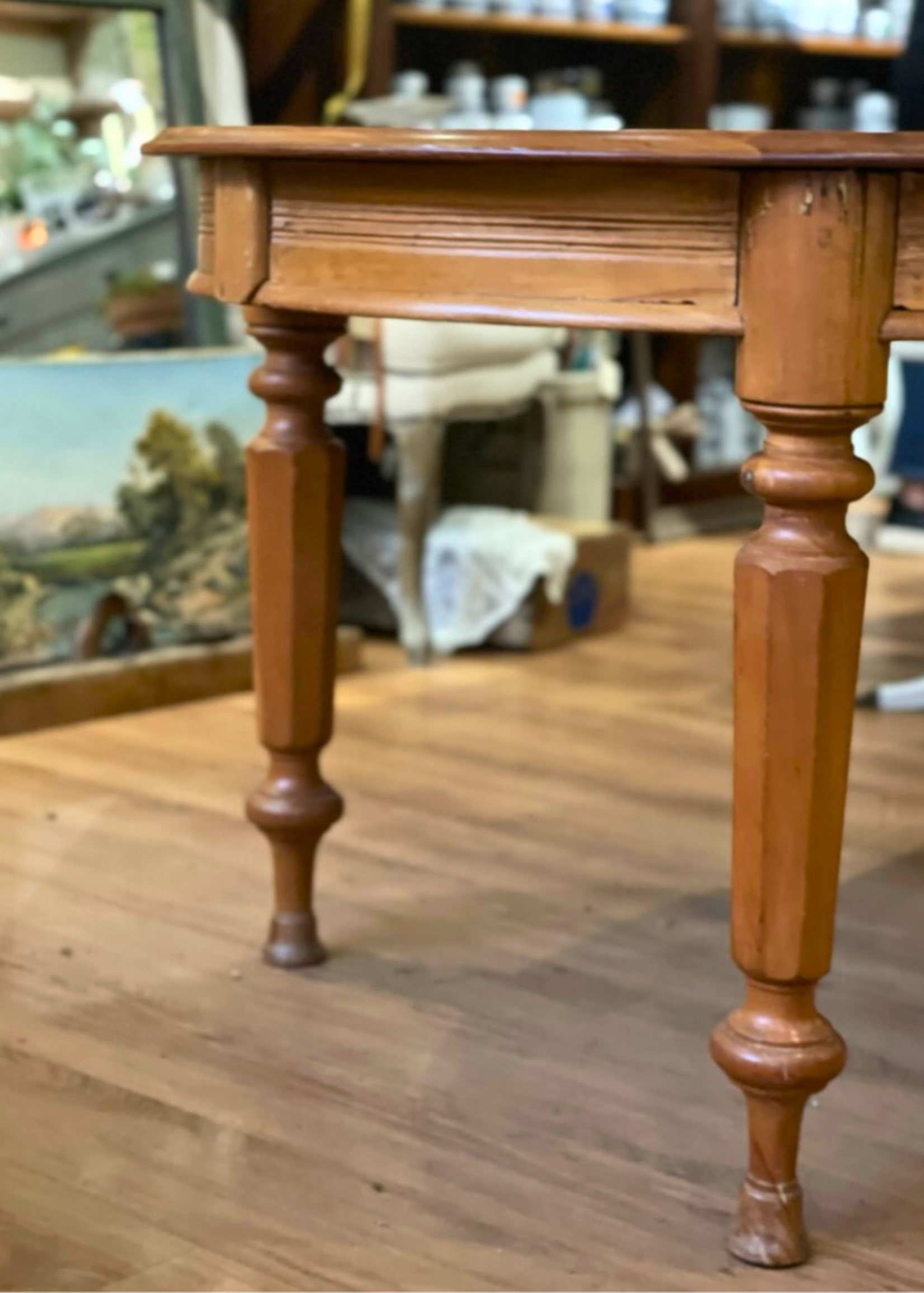 Primitive Oval Table with Leaf