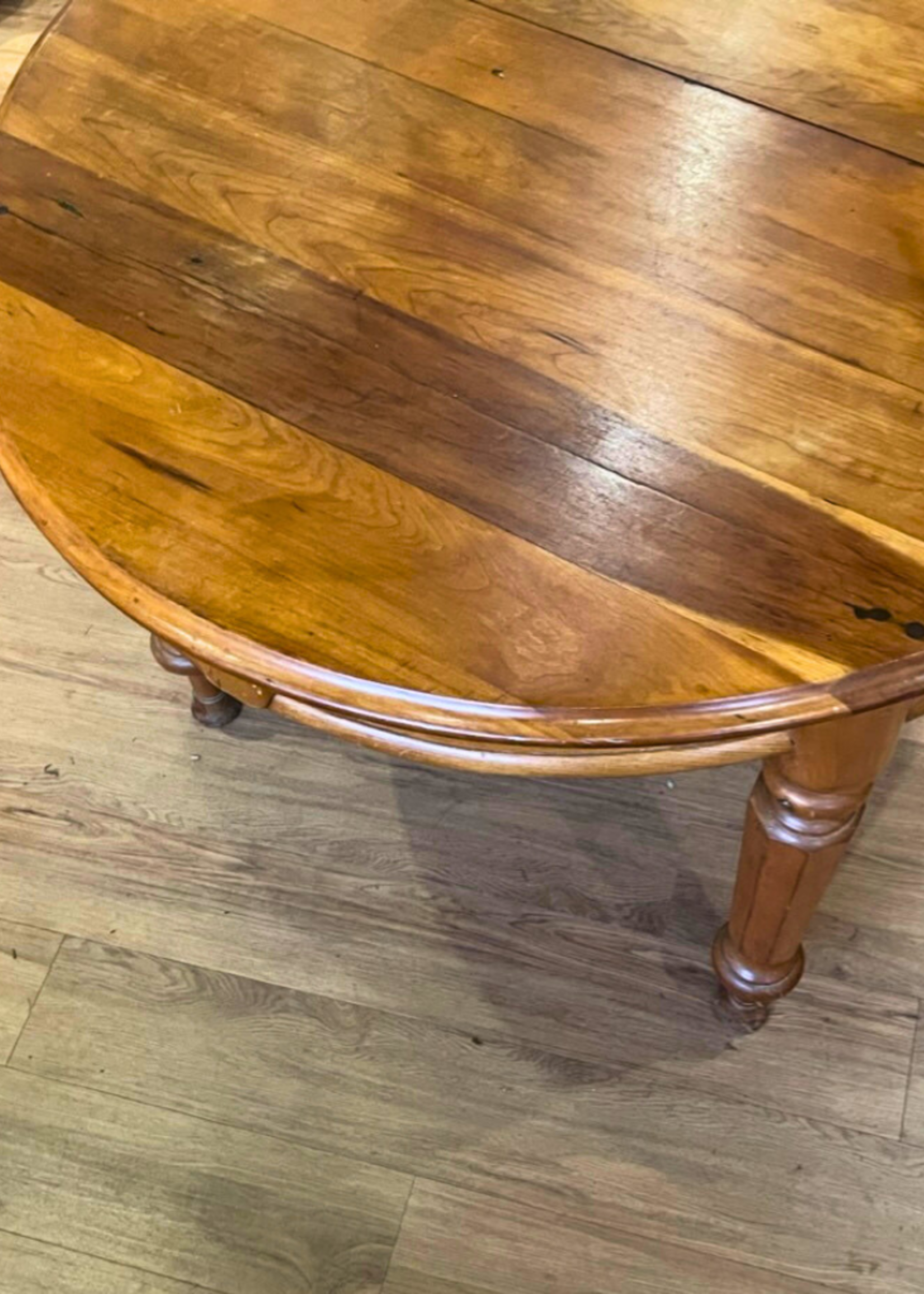 Primitive Oval Table with Leaf