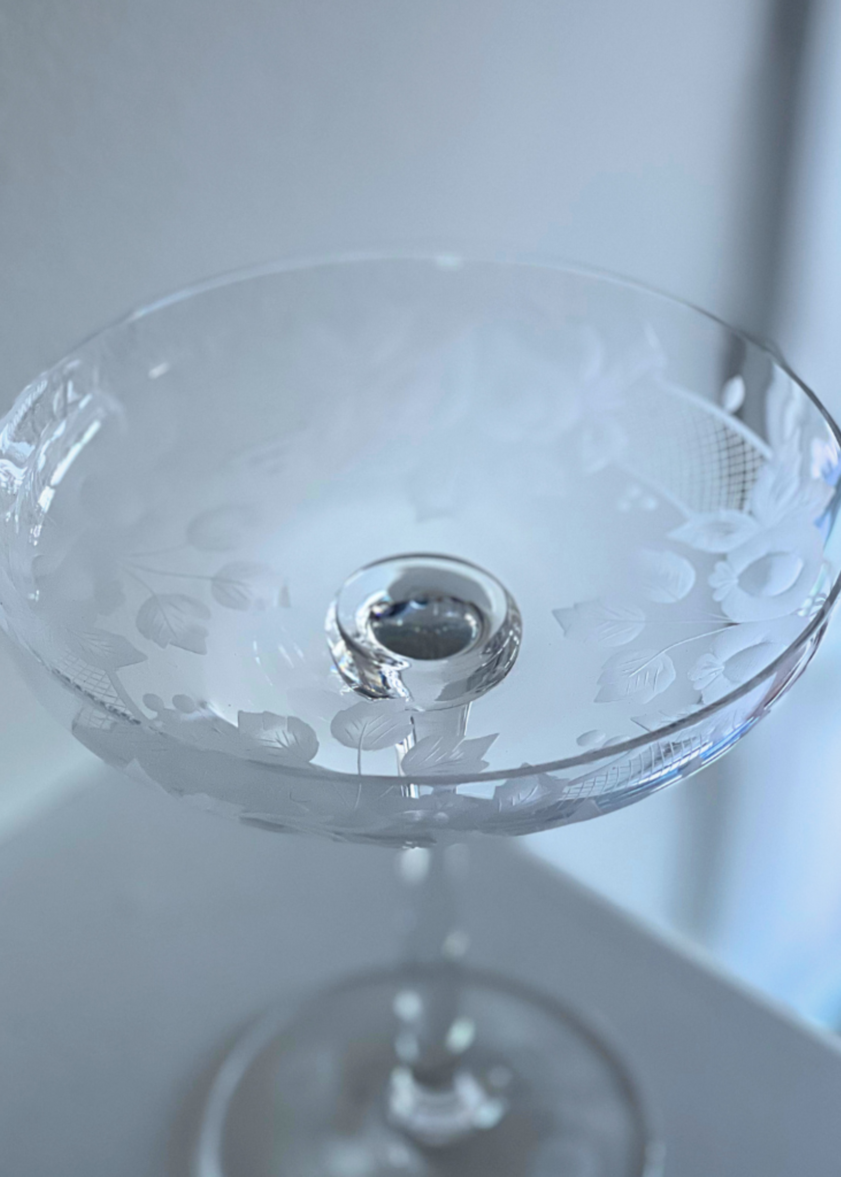 Botanical Etched Crystal Pedestal 5.25"dia. x 6.25"h
