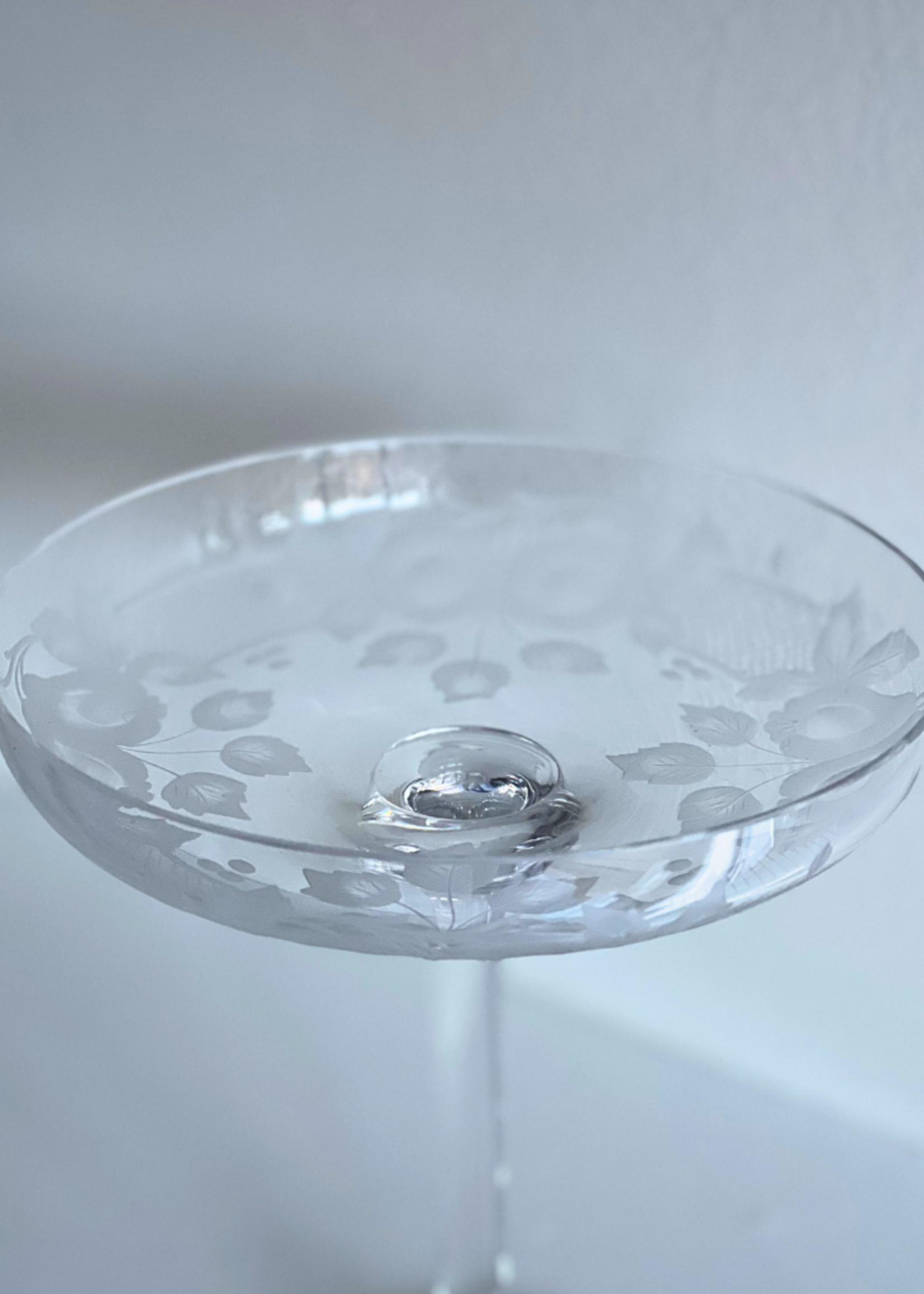 Botanical Etched Crystal Pedestal 5.25"dia. x 6.25"h