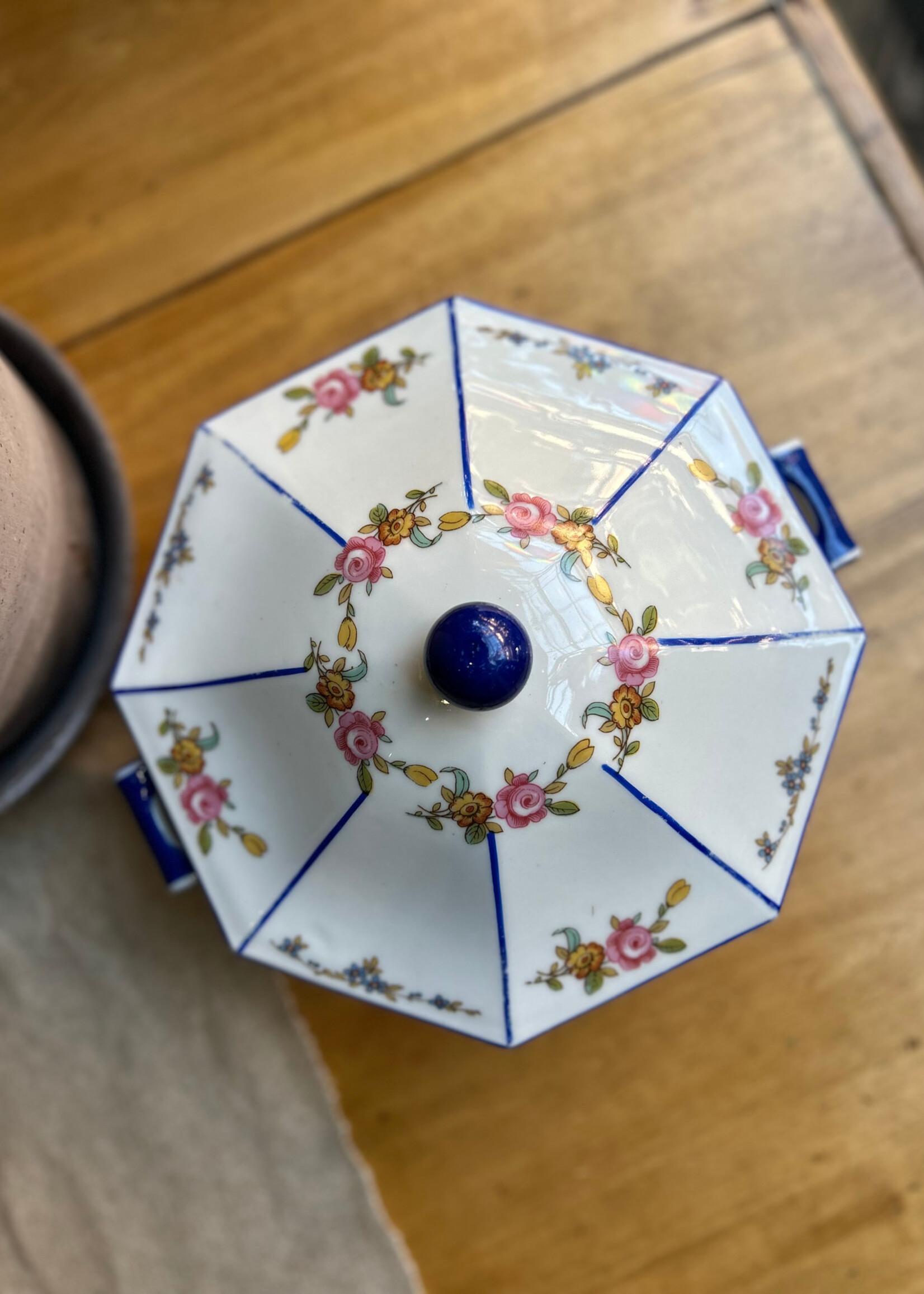 Limoges LNT11 Serving Bowl with Lid