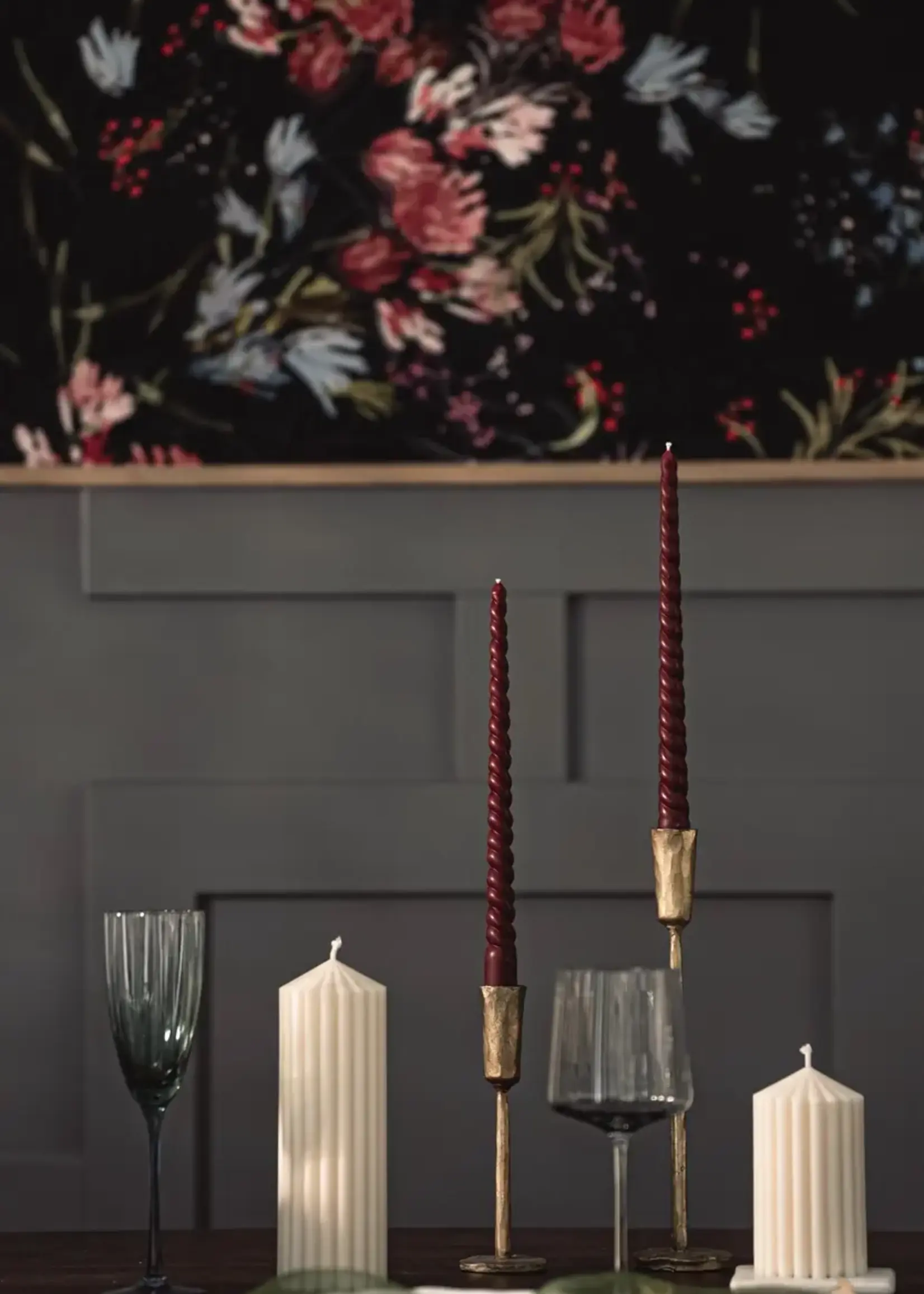 ZOETSTUDIO Twisted Taper Candle Set Holiday Red