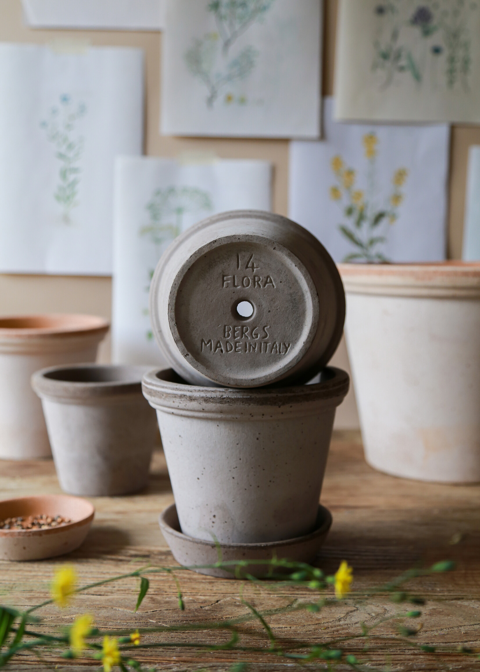 Bergs Potter Bergs Potter FLORA, Raw Grey 30cm