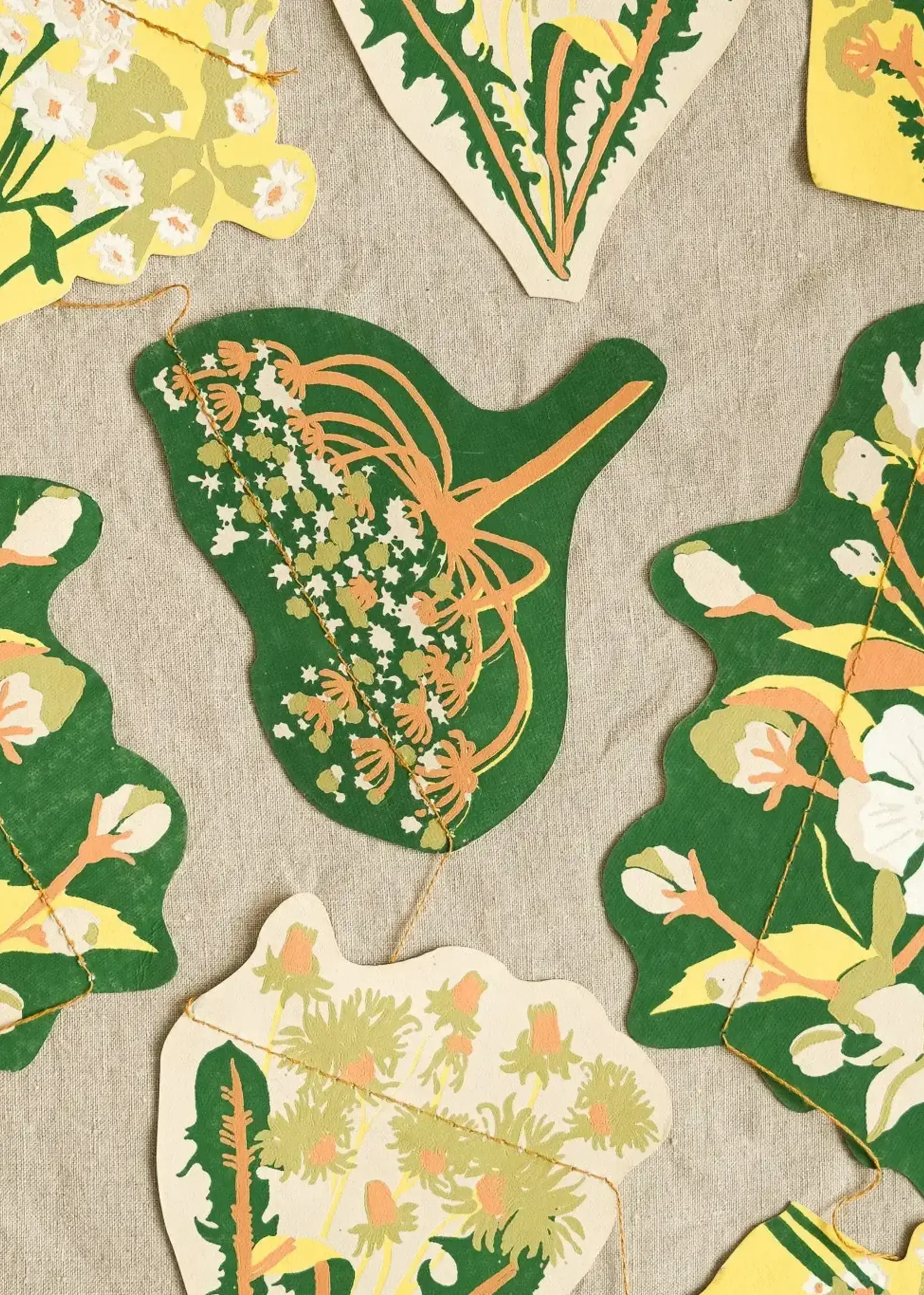 East End Press Spring Blooms Sewn Garland