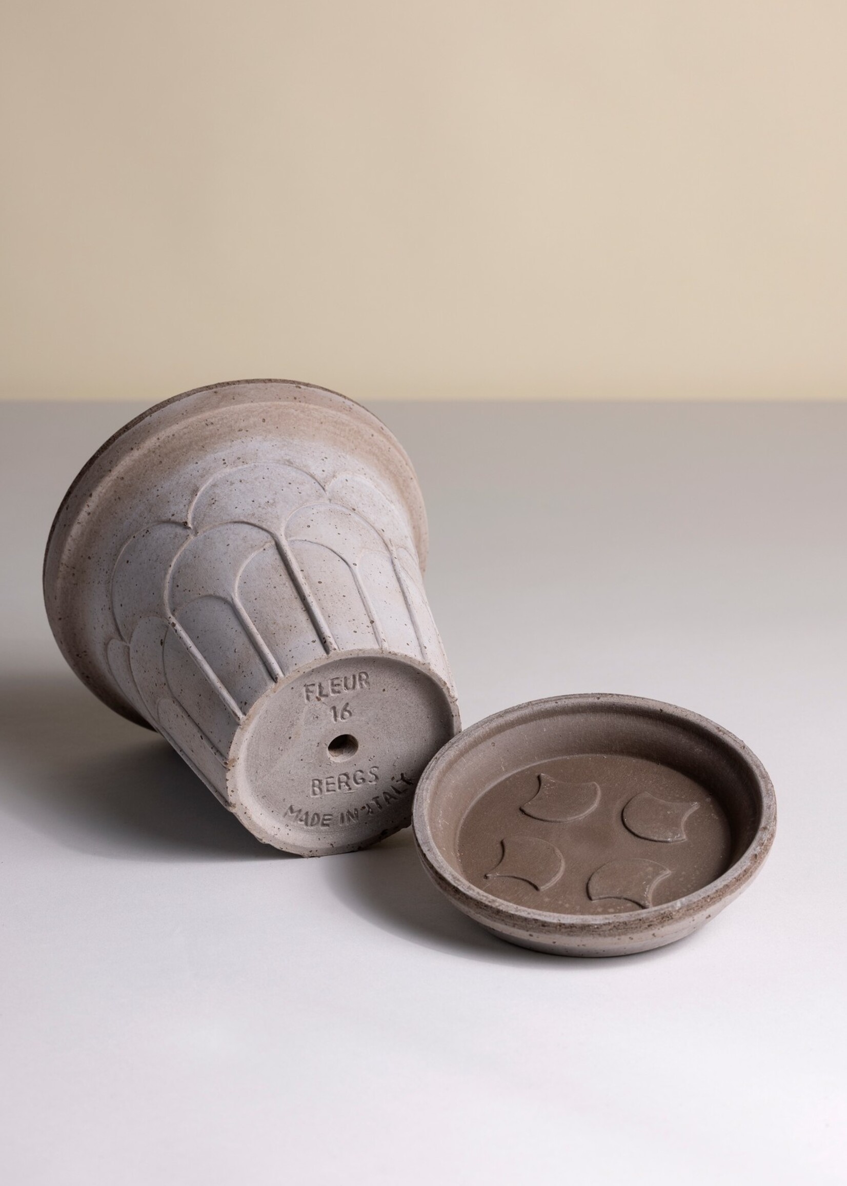 Bergs Potter, FLEUR, 16cm, Raw Grey