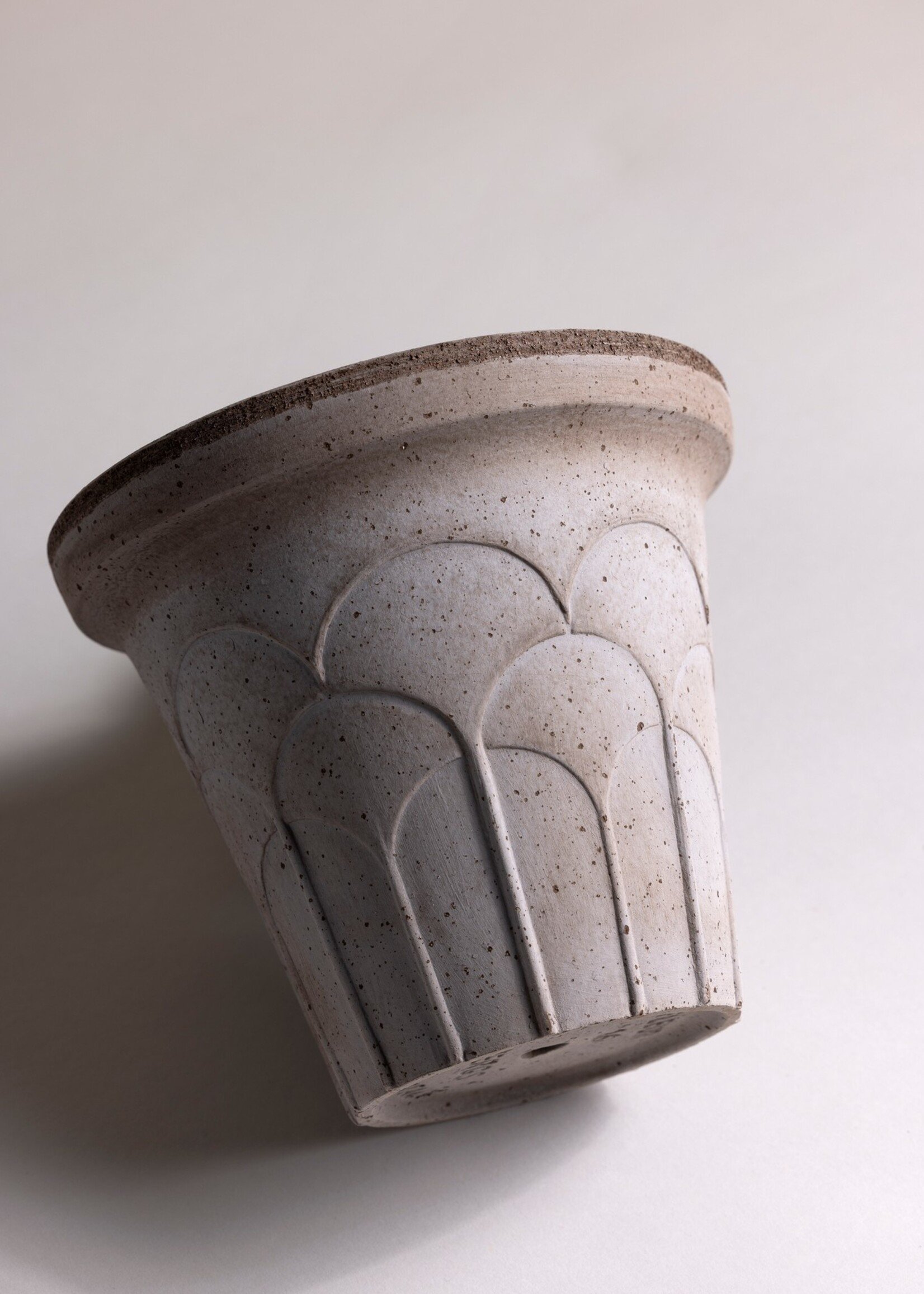 Bergs Potter Bergs Potter, FLEUR, 25cm, Raw Grey