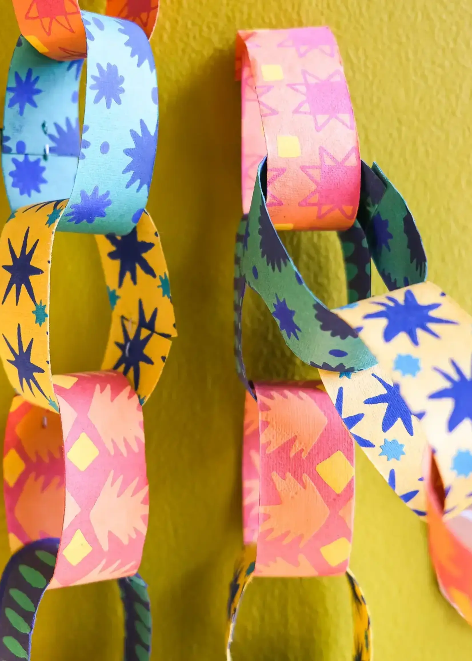 East End Press Celebration Paper Chain Kit, East End Press