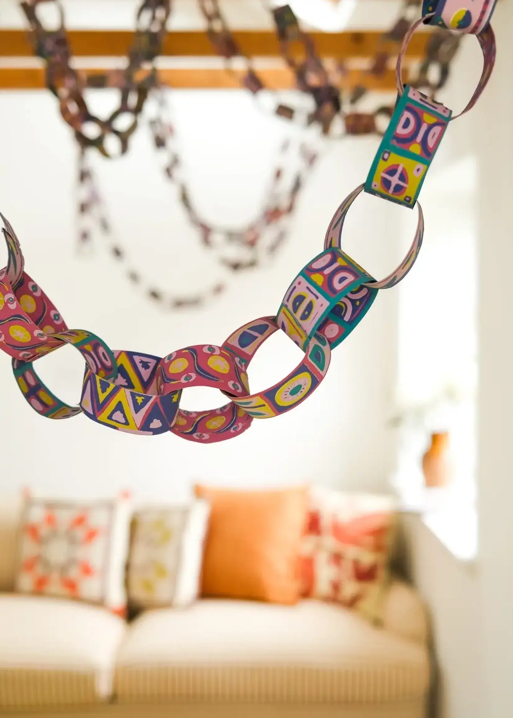 East End Press Bloomsbury Paper Chain Kit, East End Press
