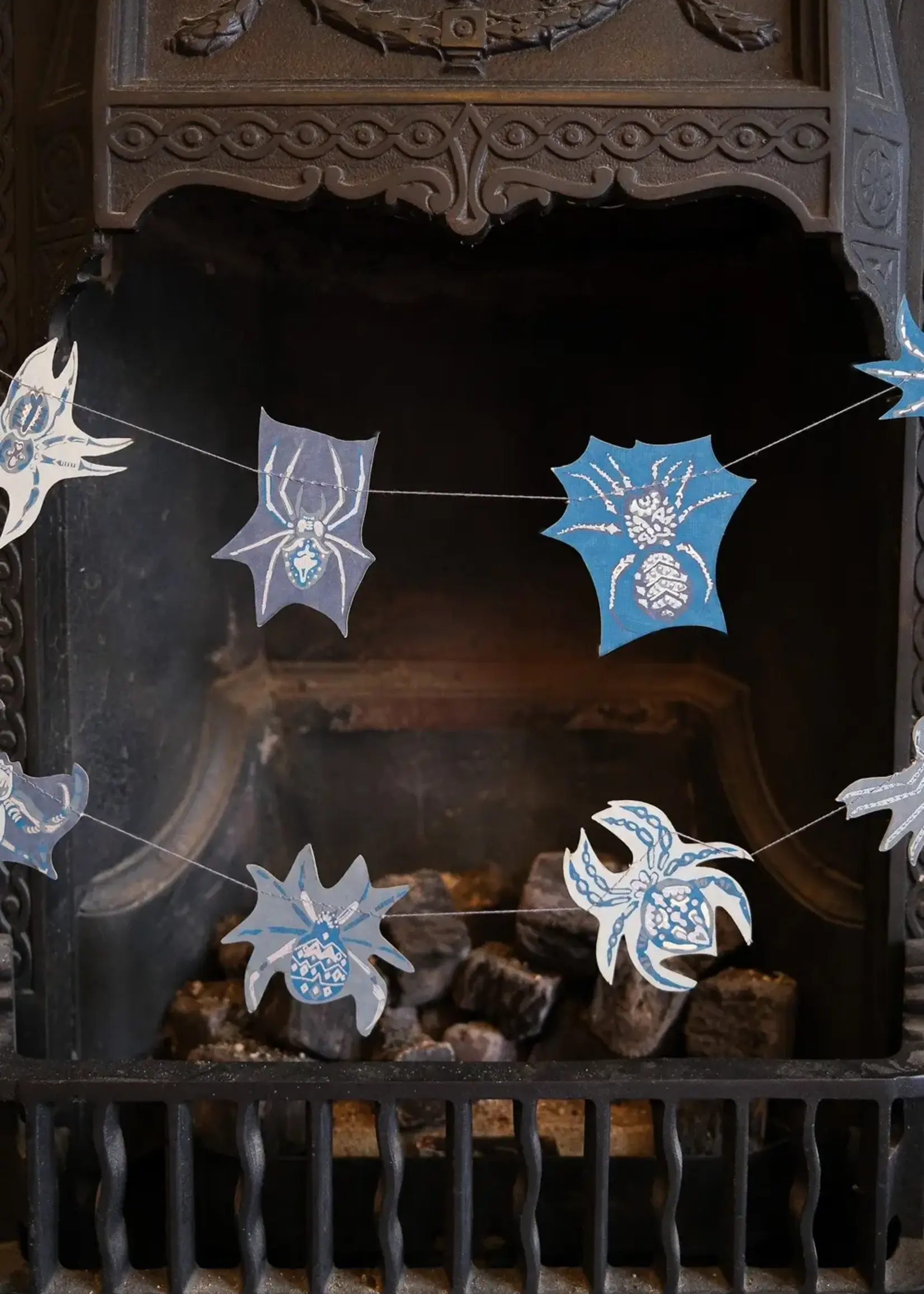 East End Press East End Press, Creeping Spiders Garland