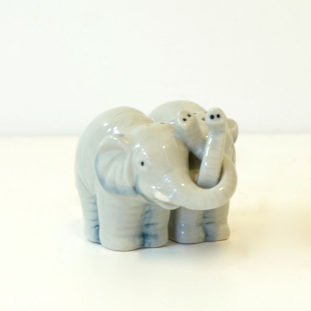 Hugging Elephants Salt and Pepper Shaker