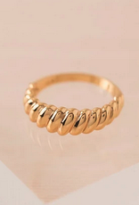 Demi Fine Twist Dome Ring Size 7 - Gold