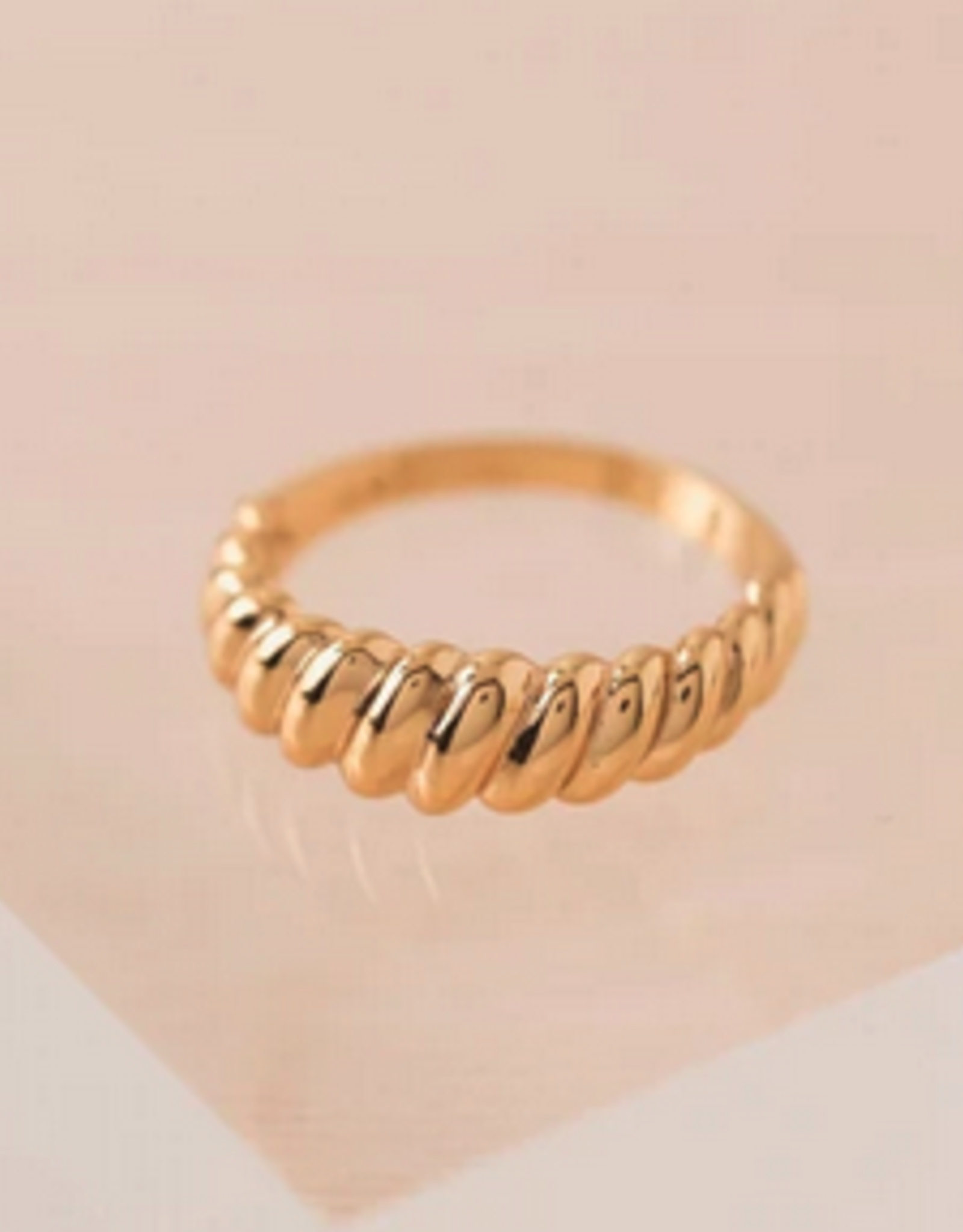 Demi Fine Twist Dome Ring Size 7 - Gold