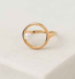Amari Pearl Ring Size 6 - Gold