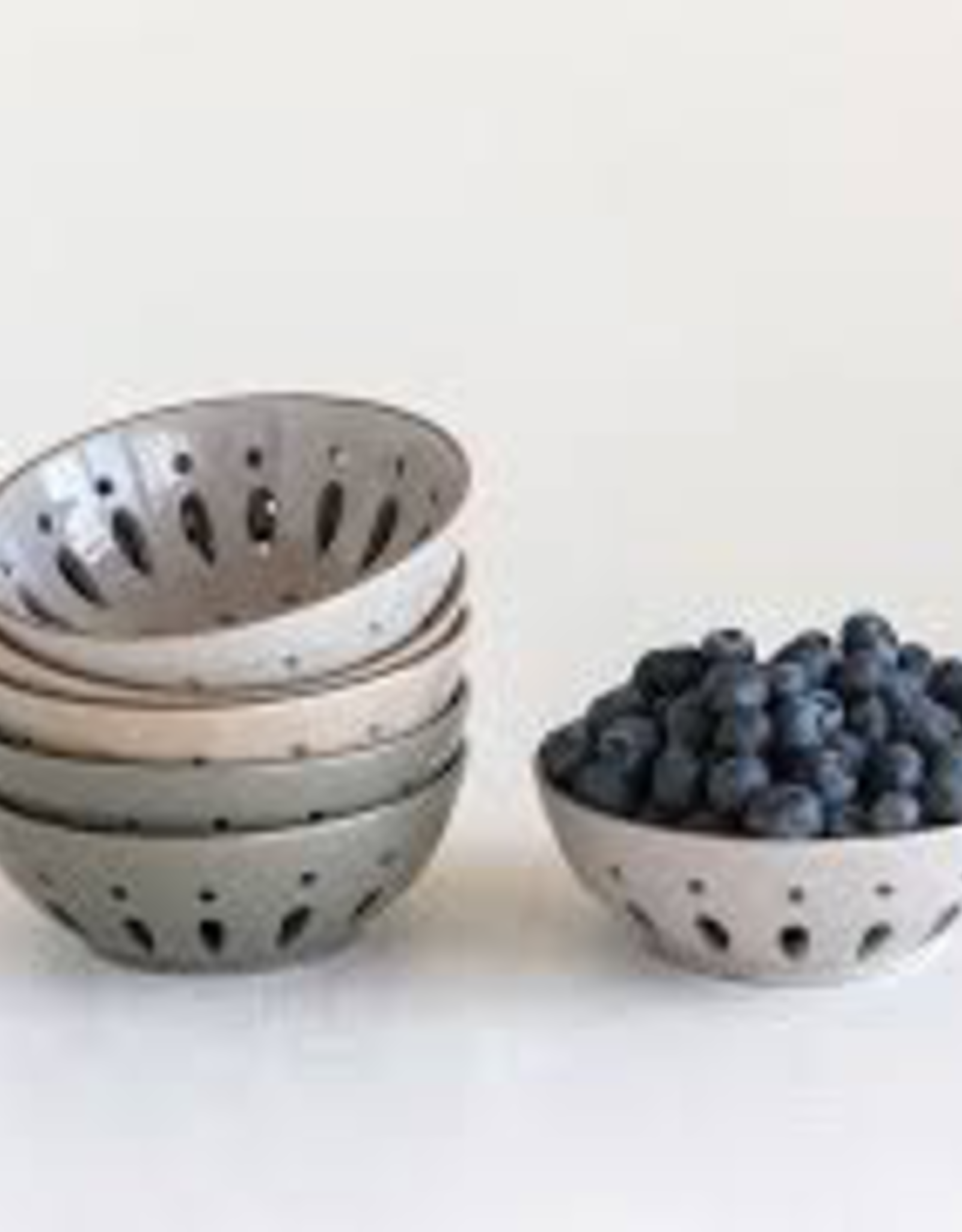 Round Stoneware Berry Bowl D5" H2" - Assorted