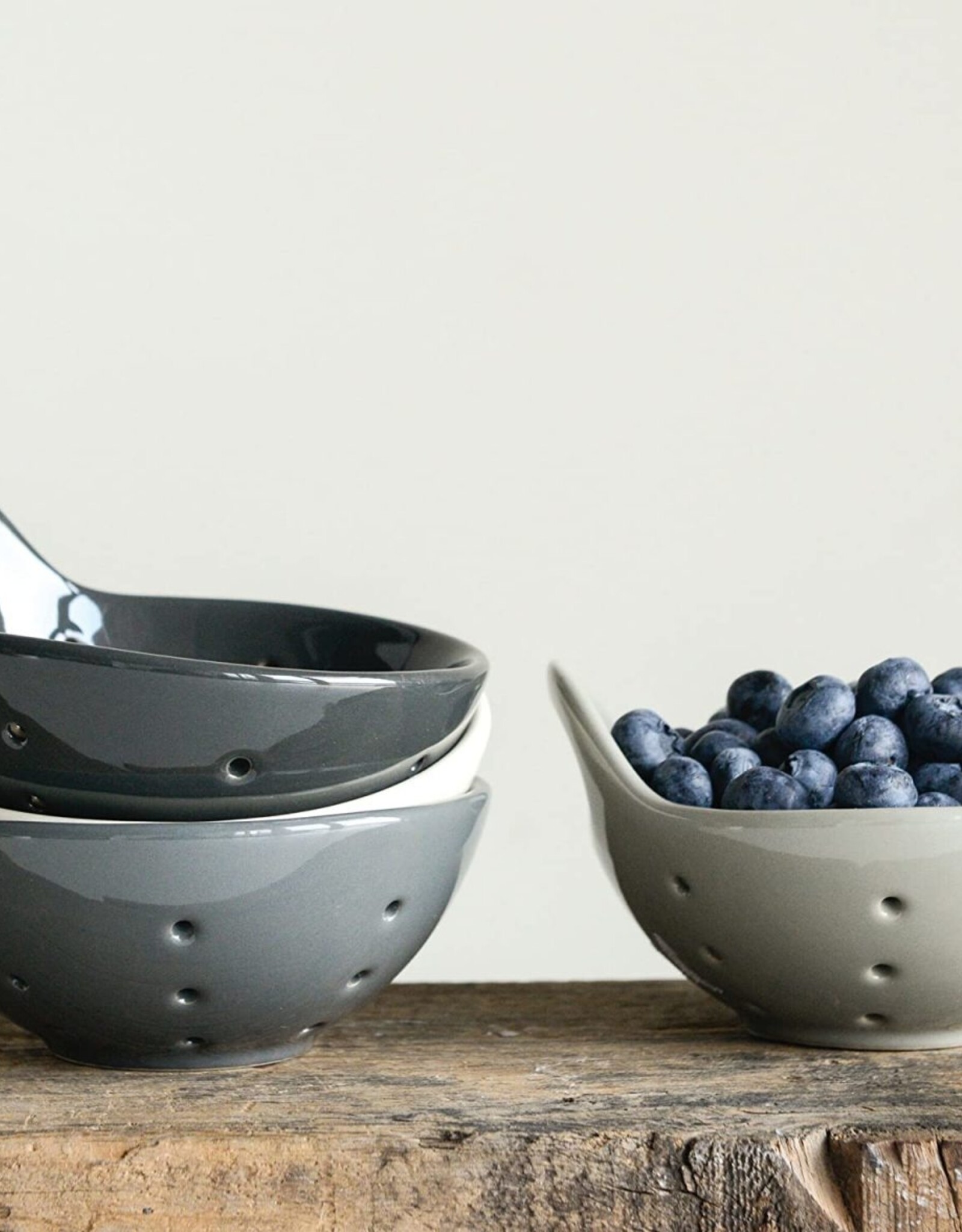 Stoneware Berry Bowl with Handle - Assorted Colours