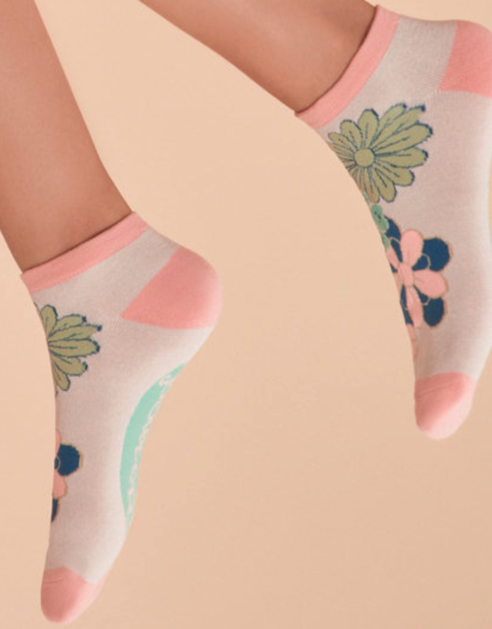 Socks - 70s Kaleidoscope Floral in Coconut