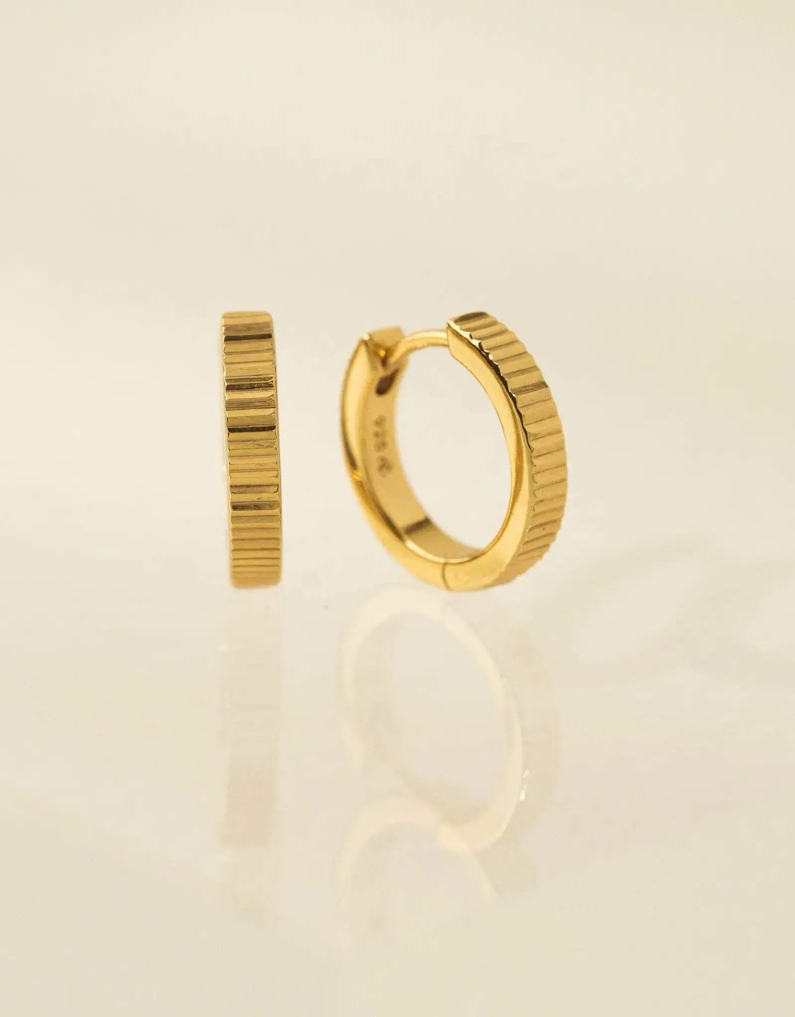 Demi Fine 15mm Fluted Hoop Earrings - Gold