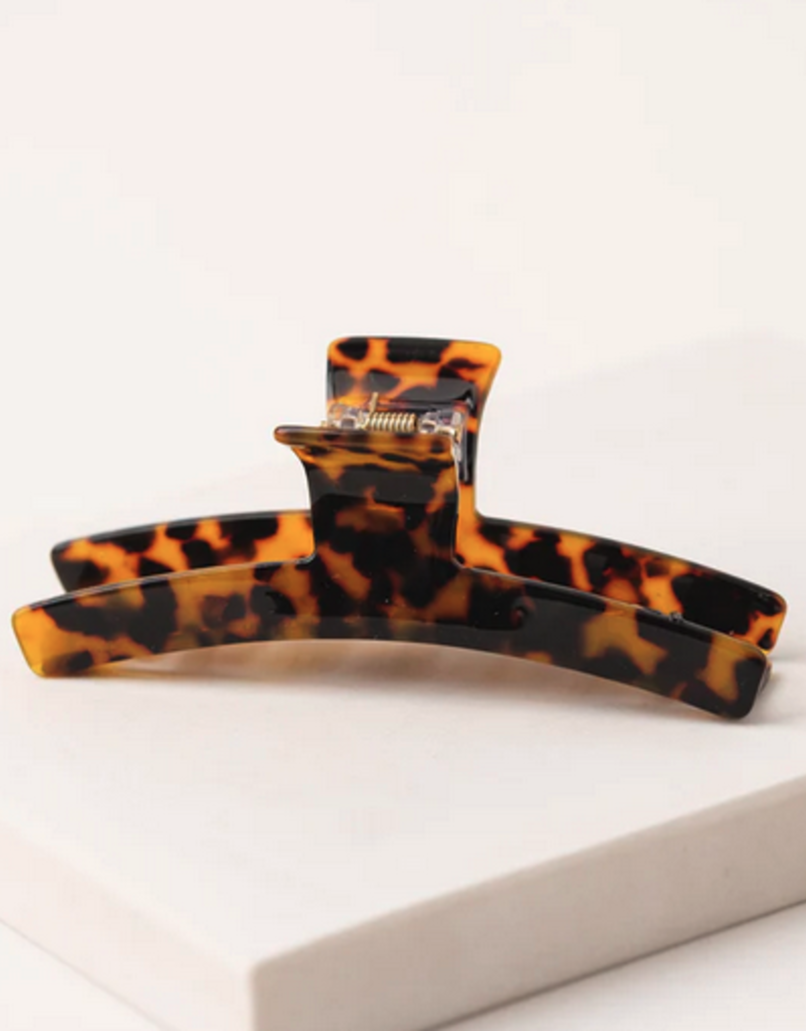Gwen 4" Claw Clip - Amber Tortoise