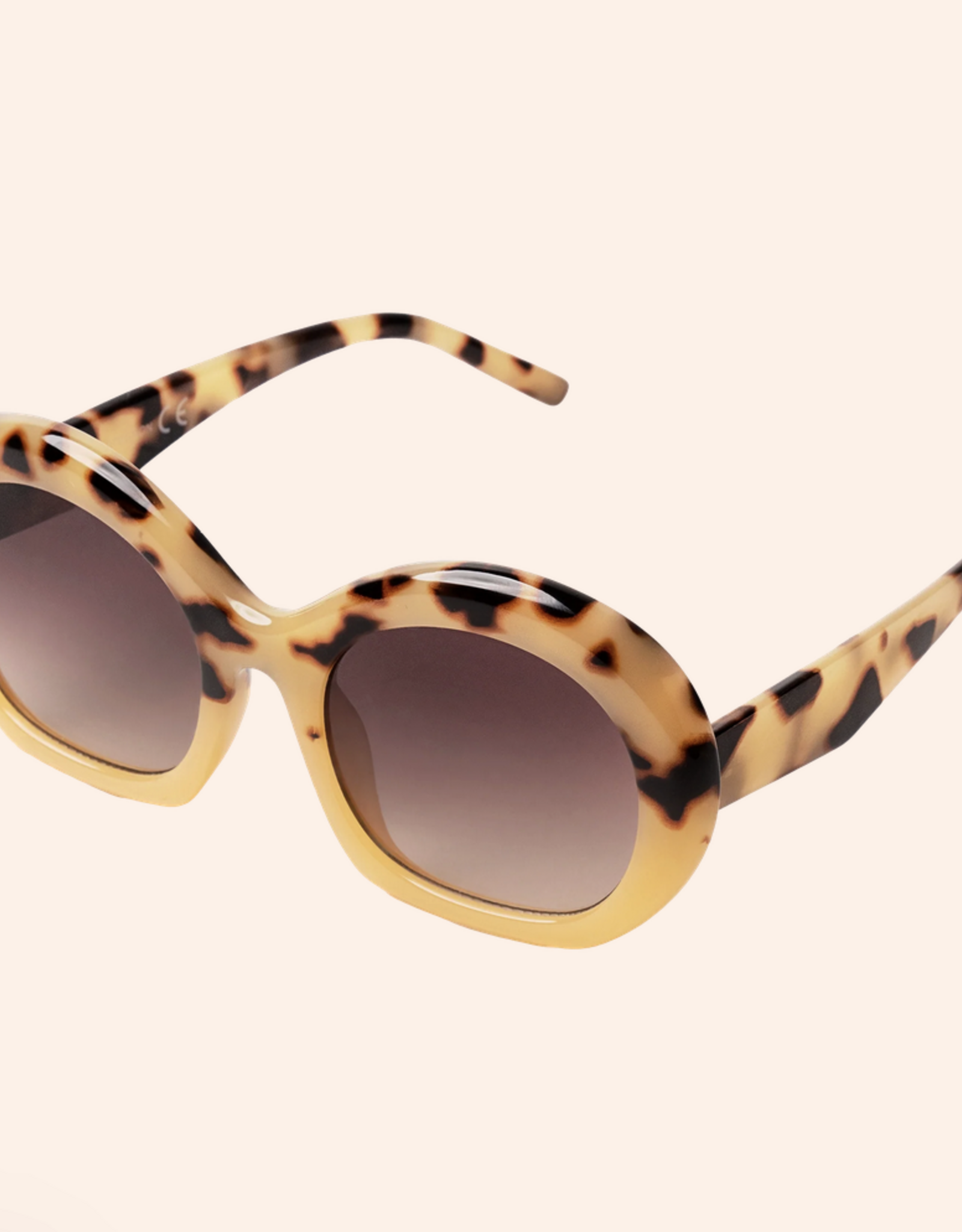 Sunglasses - Daria in Light Tortoise