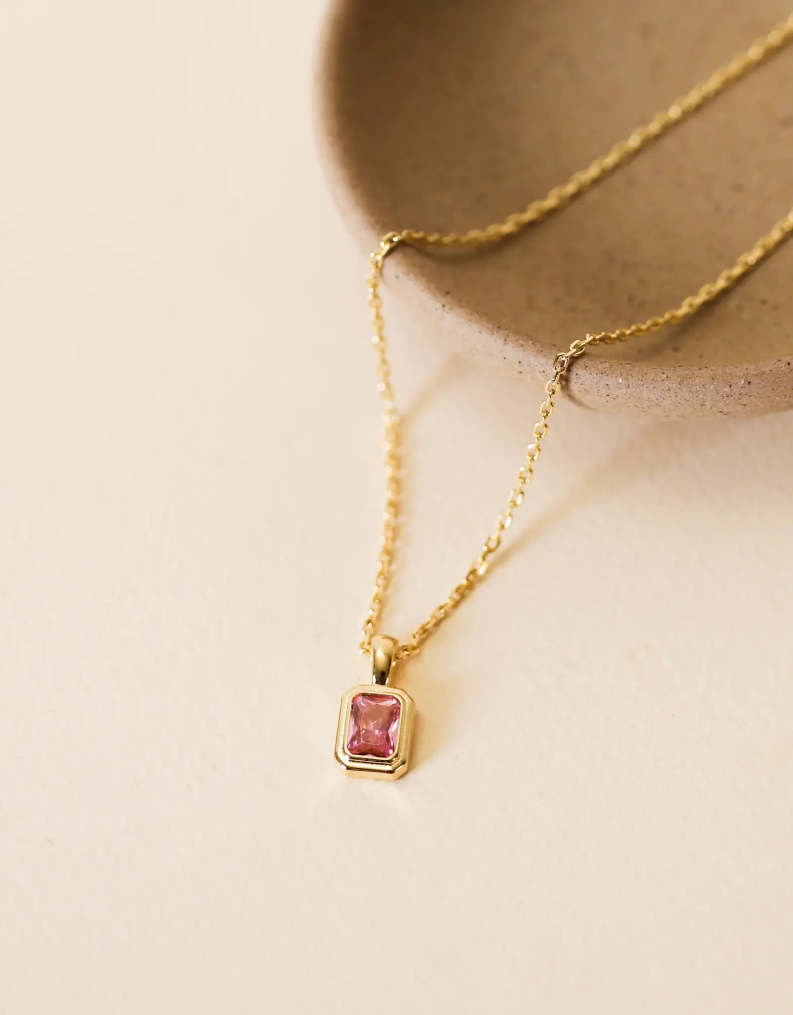 Rectangular Gold Pendant Necklace - Pink