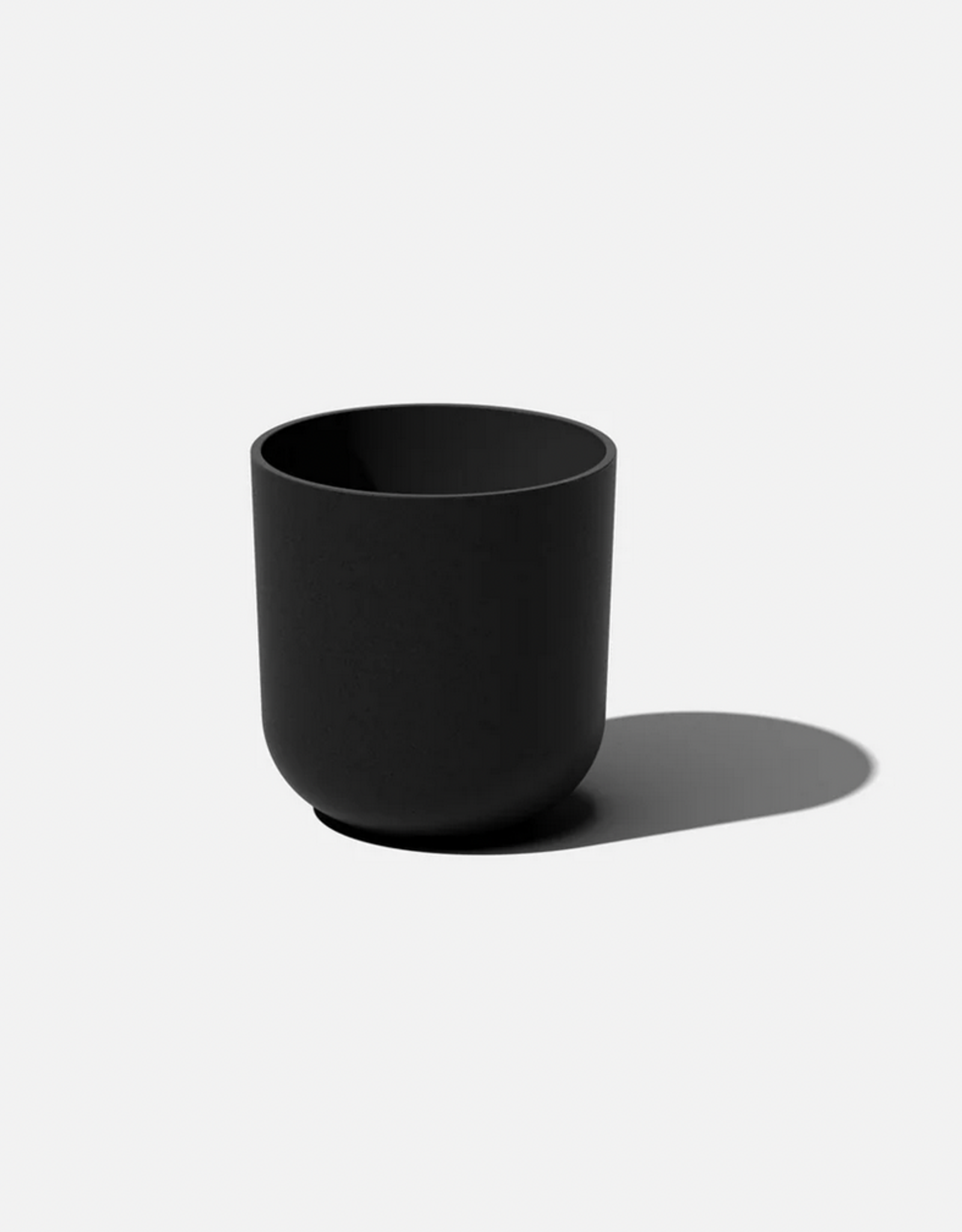 Small Black Kona Ten Planter with Tray D10" H10.5"