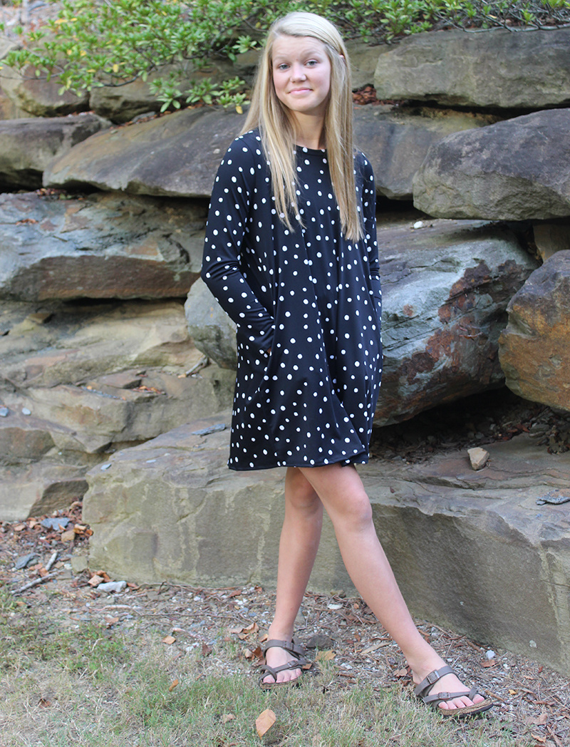 spotty dress girl