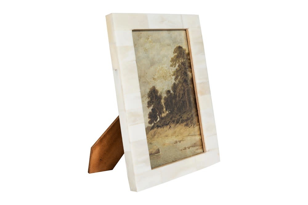 Resin Photo Frame, Fits 7" x 5"