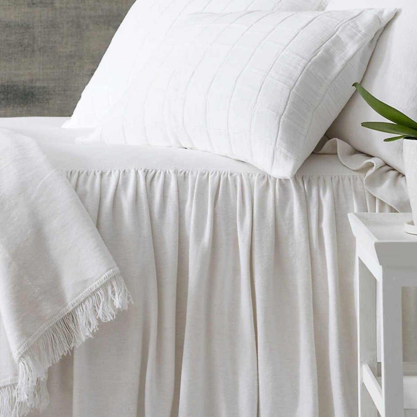 Wilton Cotton Bedspread, Queen, White