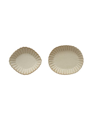 Stoneware Dish w/ Scalloped Edge, White, 5.5" x 5"