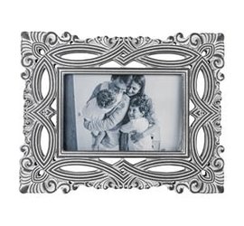 Carved Wood Photo Frame, 4x6 - Knotty and Board Interiors