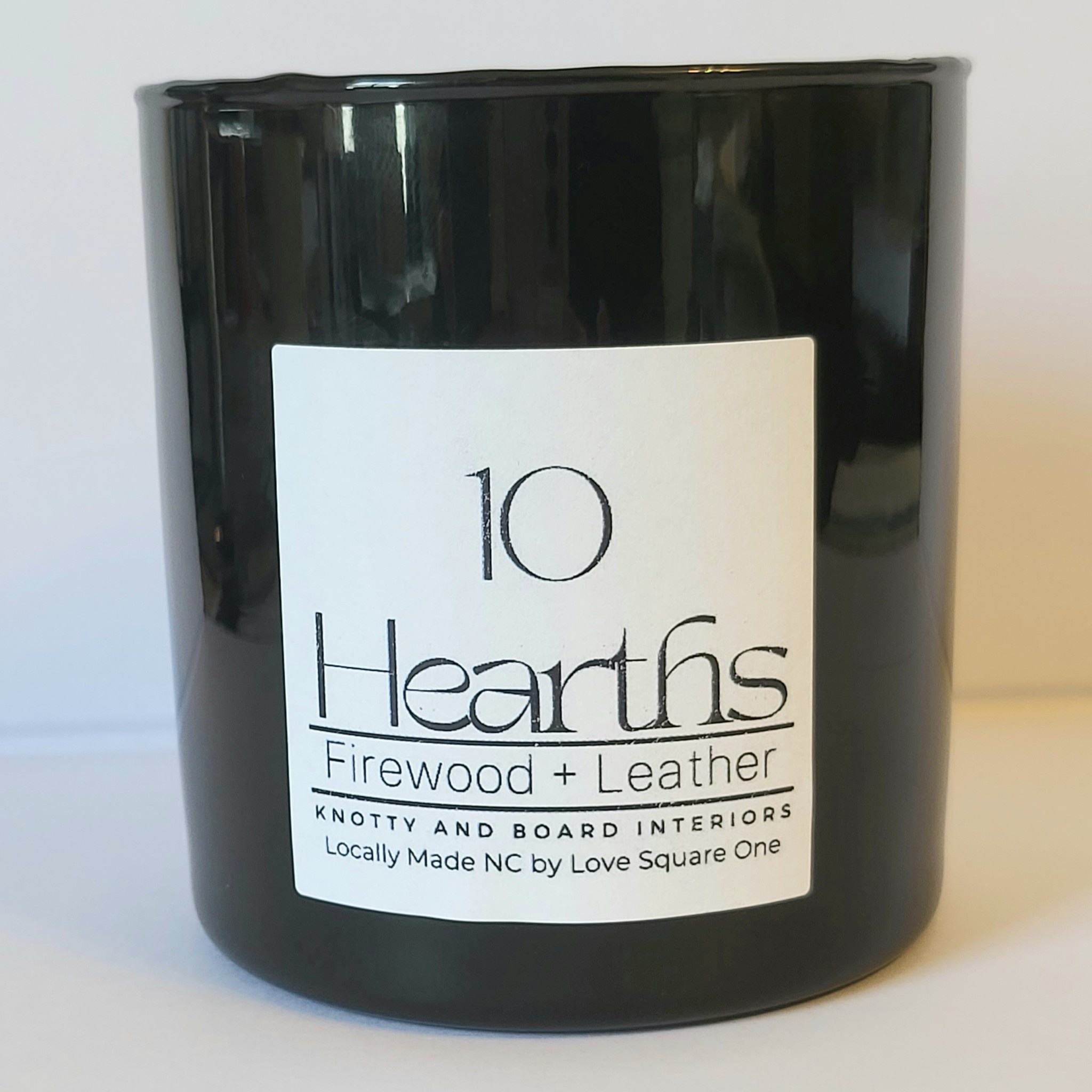 Walnut + Main Candle, 10 Hearths, 9 oz