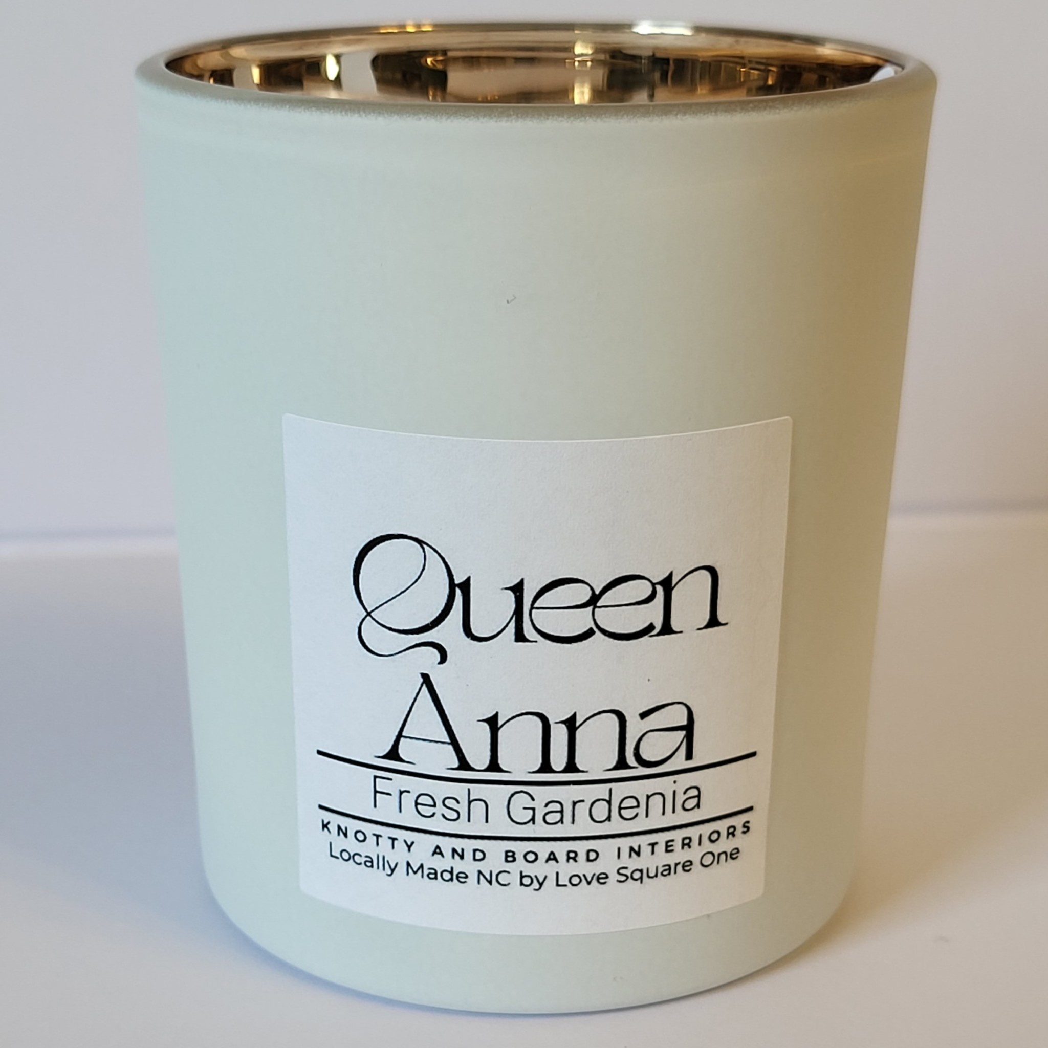 Walnut + Main Candle, Queen Anna, 9 oz