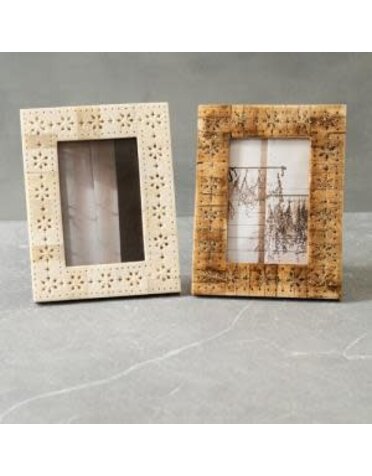 Carved Wood Photo Frame, 4x6 - Knotty and Board Interiors