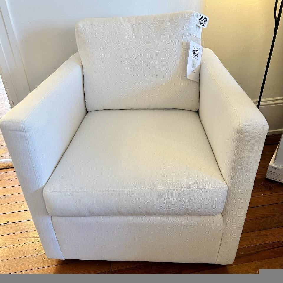 Sherrill - Truman SW5501-T Swivel Chair 32 x 33 x 36 Customizable, Special Order