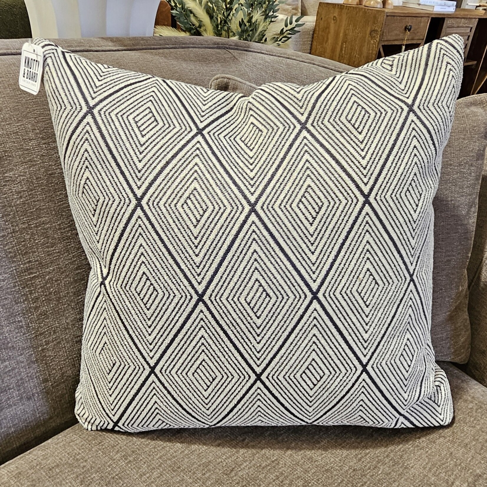 Designer Pillow Line Icon Oreo