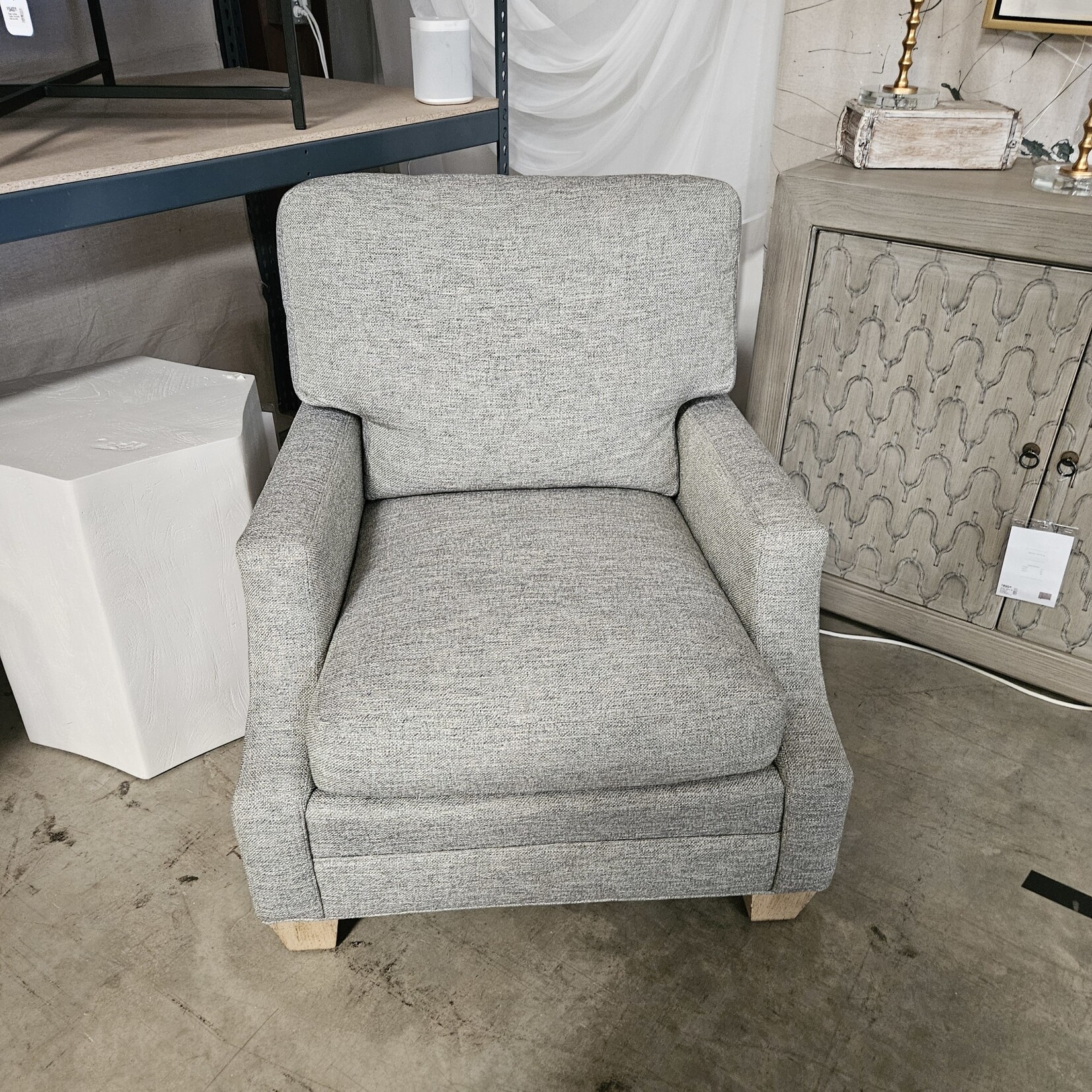Sherrill - Melshire 9601 Chair Custom Made in NC, Customizable