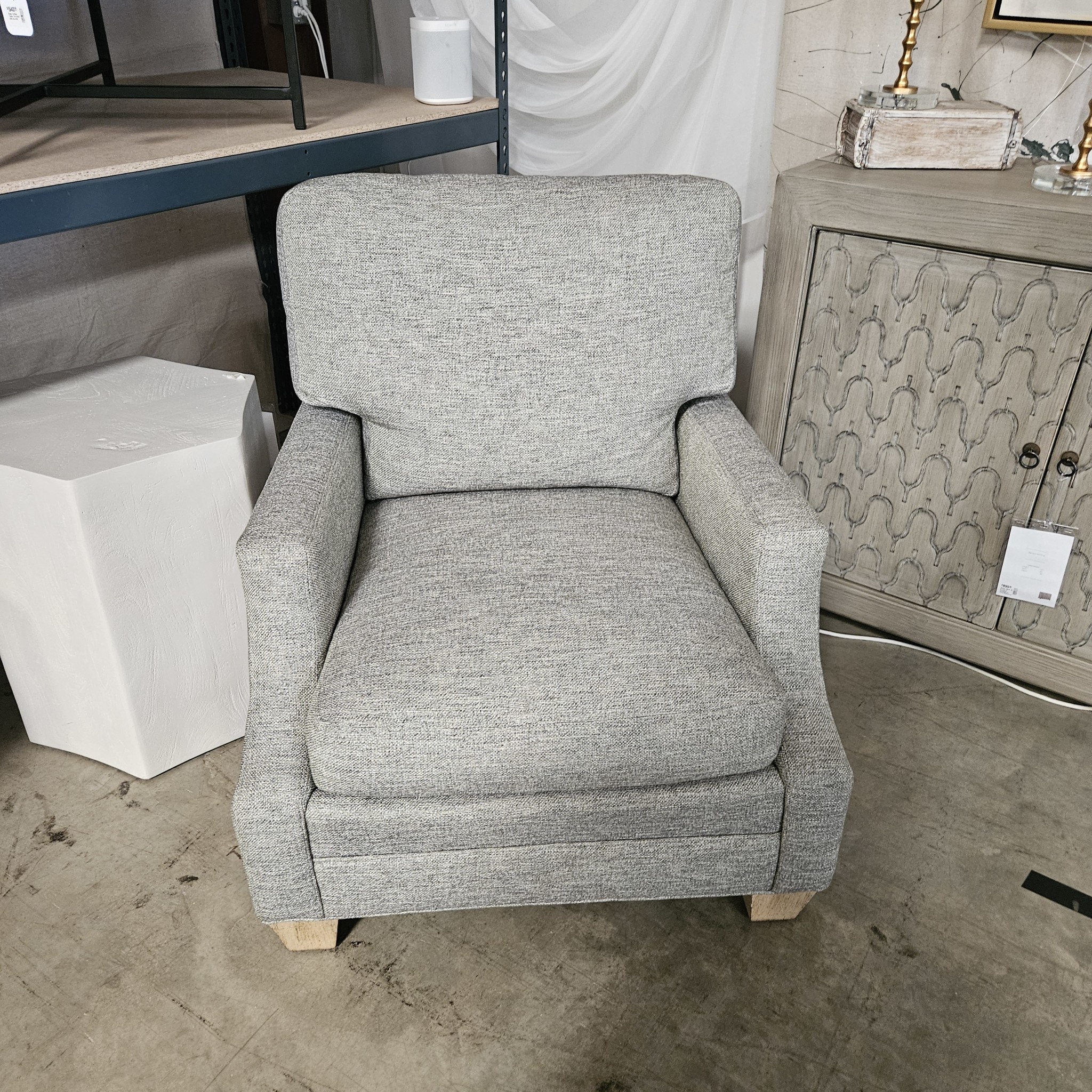 Sherrill - Melshire 9601 Chair Custom Made in NC, Customizable, Furniture Available for Delivery or Pick Up