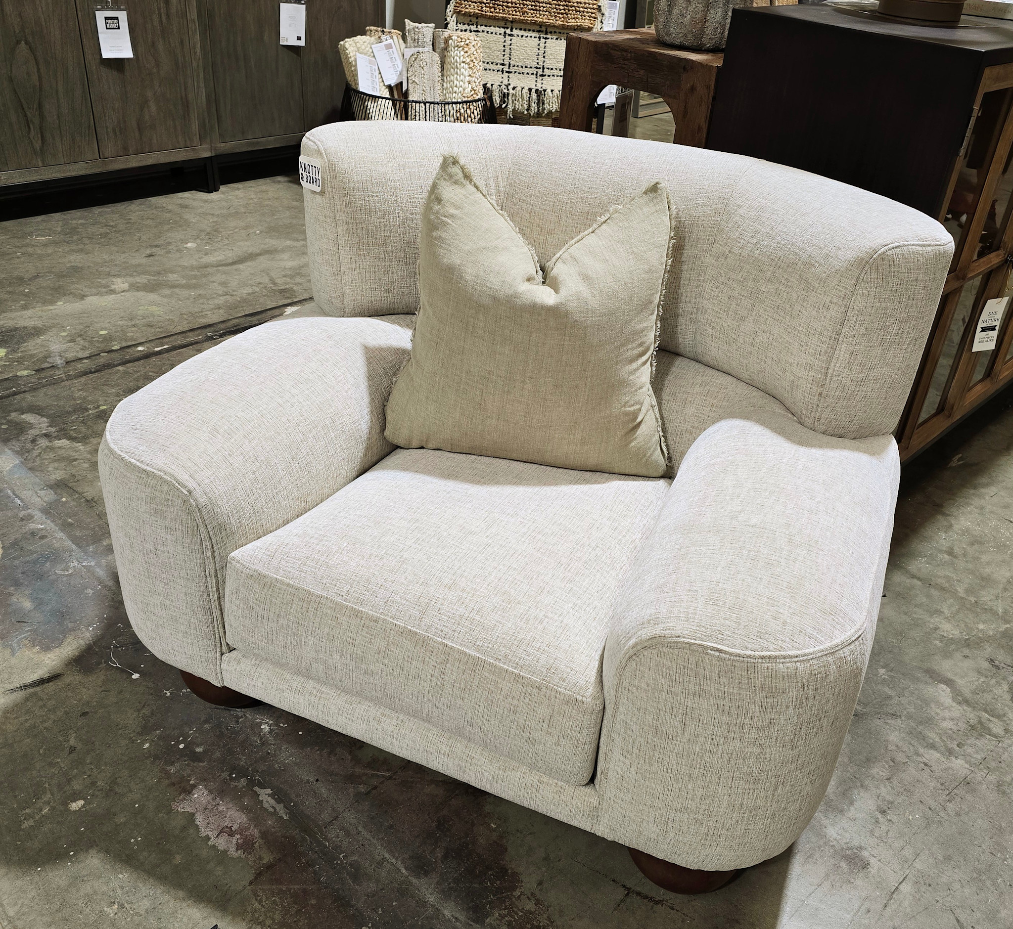Younger Chair, Boss, 4061 Fabric