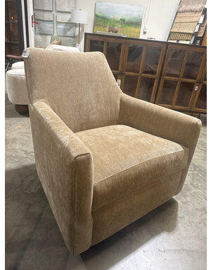Younger Furniture Wynne Swivel Chair