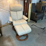 H2 Recliner / Ottoman - Grace Fog/Walnut Base
