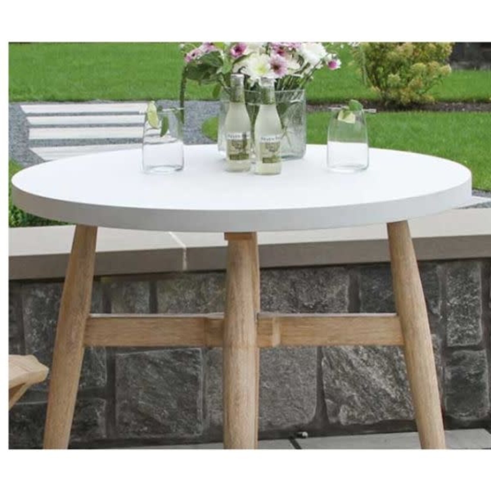 Antique Wash & Ivory Composite Bistro Table, 35 X 30