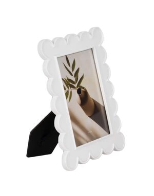 Decorative Scallop Edge Resin Photo Frame, White, 5 X 7 in.