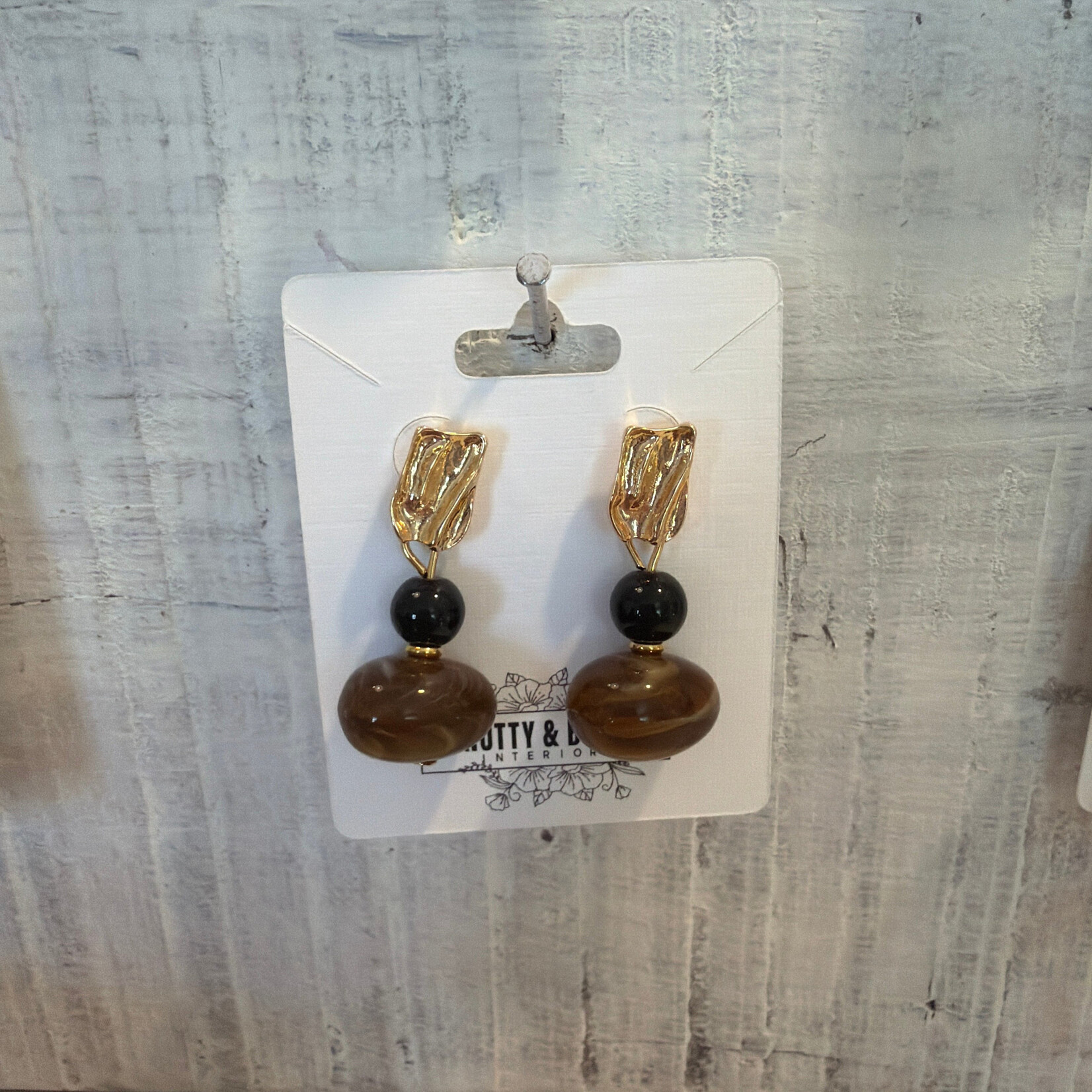 Ellemadera Vintage Swirl Amber Stud Earrings