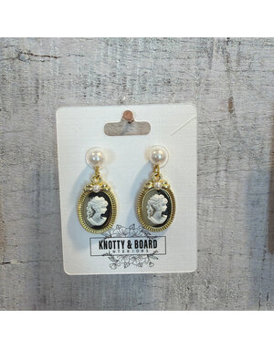 Ellemadera Charming Vintage-Inspired Oval Pearl Drop Earrings